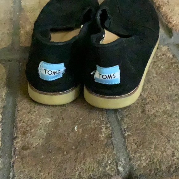 TOMS - Picture 4 of 5